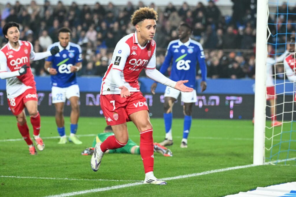 Maghnes Akliouche buteur pour Monaco face à Strasbourg à l'aller en Ligue 1